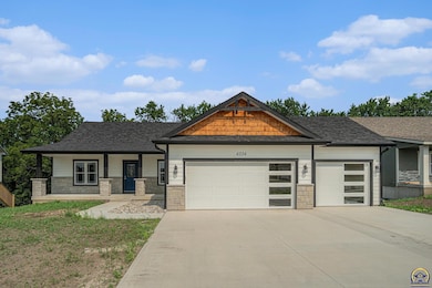 4334 SW Lakeside Dr, Topeka, KS 66610 - photo 2