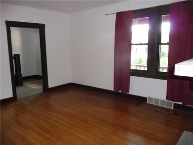 Living Room. Opposite view of the living room look