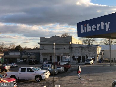 1017 W Washington 1007-1021 St unit 2N, Hagerstown, MD 21740 - photo 3