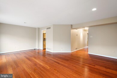 72 Soldiers Square unit 72, Chesterbrook, PA 19087 - photo 7