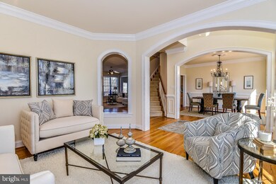 8307 Elm Grove Ct, Vienna, VA 22182 - photo 5