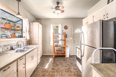 1401 W Clarke Ave, Spokane, WA 99201 - photo 6