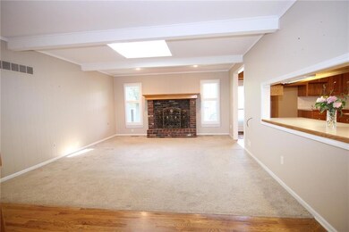 13706 W 69th St, Shawnee, KS 66216 - photo 2