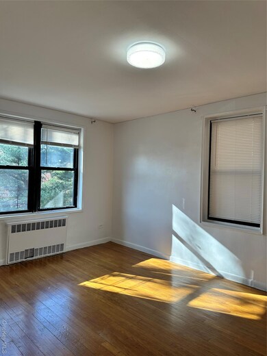 150-29 72nd Dr unit 3L, Flushing, NY 11367 - photo 6