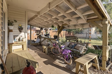 113 W 6th St, Haven, KS 67543 - photo 4