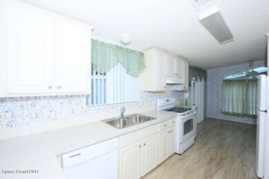 7673 Longhorn - Kitchen - View 3