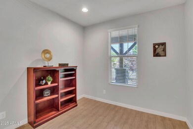 242 N Crosscreek Dr, Chandler, AZ 85225 - photo 7