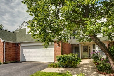 125 Pembroke Cir unit 4C, Lake Bluff, IL 60044 - photo 2