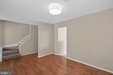 9824 Oakdale Woods Ct, Vienna, VA 22181 - photo 6