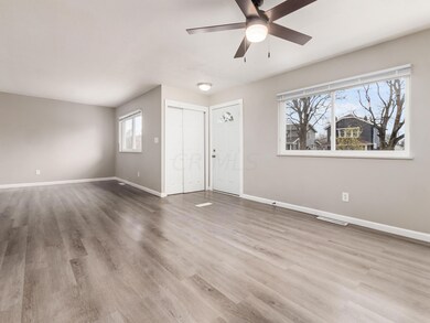 2571 Eakin Rd, Columbus, OH 43204 - photo 4