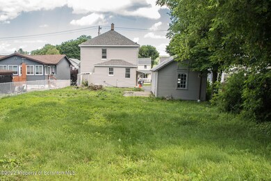 715 Jefferson Ave, Jermyn, PA 18433 - photo 3