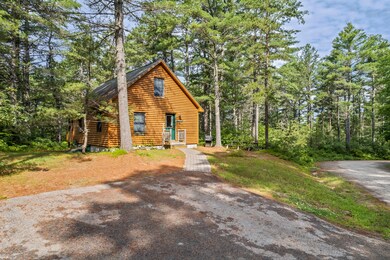 10 Log Cabin Ln_106
