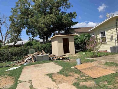 1520 Maryland Ave, Laredo, TX 78040 - photo 4