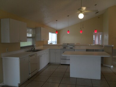 Kitchen (4)