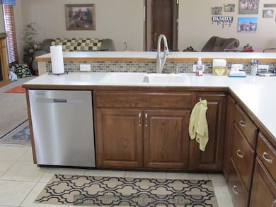 2404 W 18th St, Grand Island, NE 68803 - photo 7