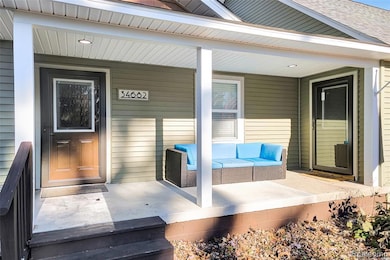 34682 Beacon St, Livonia, MI 48150 - photo 4