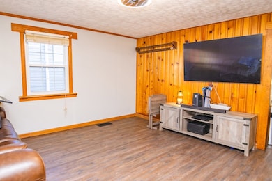 2207 Kanawha St, Moundsville, WV 26041 - photo 4