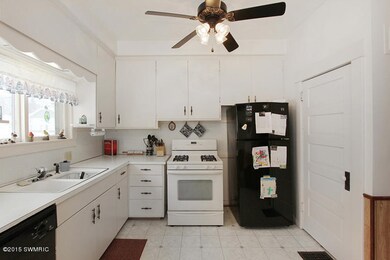 2007 Sinclair Ave NE, Grand Rapids, MI 49505 - photo 6