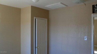 3302 N 39th Dr, Phoenix, AZ 85019 - photo 5