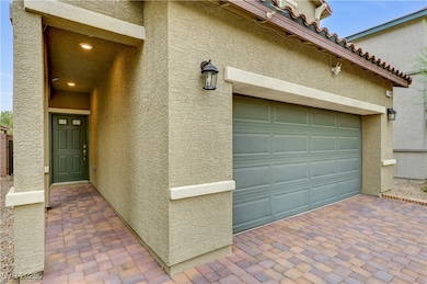 7540 Red Plumeria Ave, Las Vegas, NV 89113 - photo 4