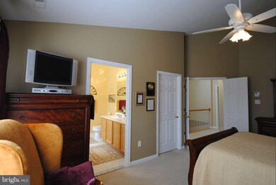 2574 Running Wolf Trail, Odenton, MD 21113 - photo 7