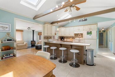 107 Meadowcrest Dr, Bedford, NH 03110 - photo 7