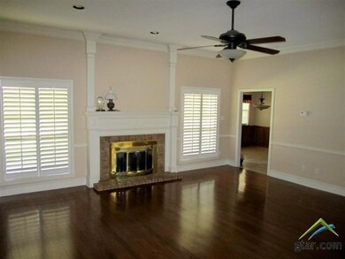 701 701 Kingswood Dr, Tyler, TX 75703 - photo 4