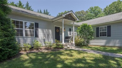 411 Wakefield Dr unit 15, Hendersonville, NC 28792 - photo 4