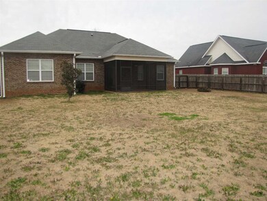 305 Loudon Hill Dr, Warner Robins, GA 31088 - photo 2