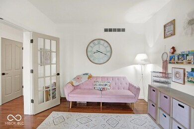 12155 Cobblestone Dr, Fishers, IN 46037 - photo 5