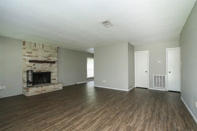 23319 Newgate Dr, Spring, TX 77373 - photo 5