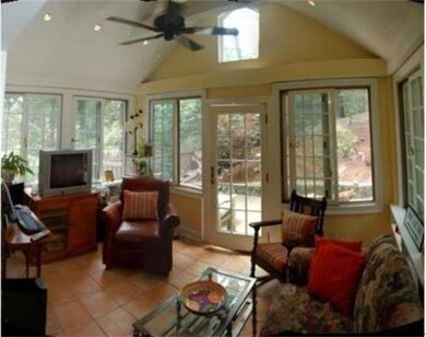 121 Worcester Ln, Waltham, MA 02451 - photo 4