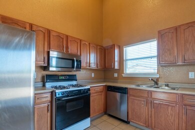 757 Maravillas St, El Paso, TX 79928 - photo 4