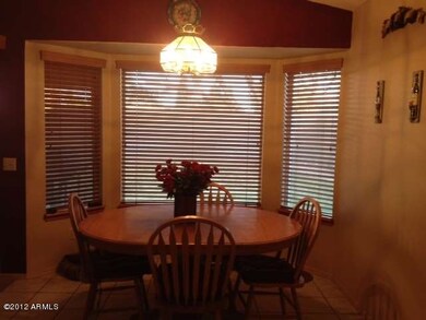 BAY WINDOW-EAT IN KITCHEN