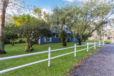 2438 Deloach Ln, Jacksonville, FL 32216 - photo 2