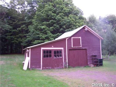 Stable/Barn newer gravel drive with turn-around