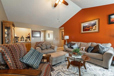 1002 N Sherman St, Lincoln, IL 62656 - photo 4