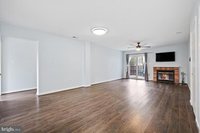 15046 Cherrywood Dr, Laurel, MD 20707 - photo 4