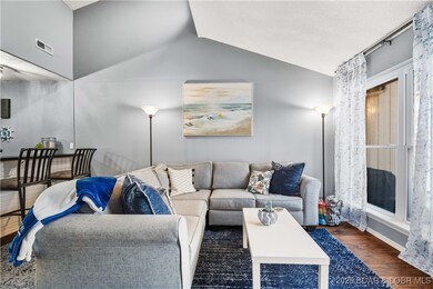 875 Parkside Place unit 402D, Osage Beach, MO 65065 - photo 5