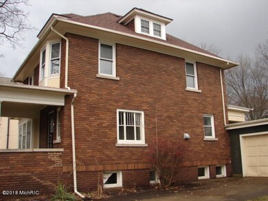 138 W Mansion St, Marshall, MI 49068 - photo 2