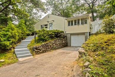15 Lawton St, Springfield, MA 01109 - photo 2