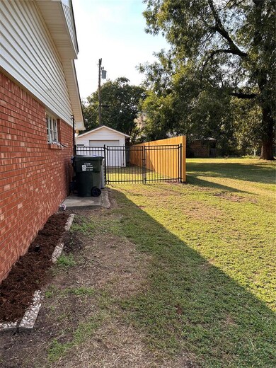 800 Morningside Dr, Norman, OK 73071 - photo 4