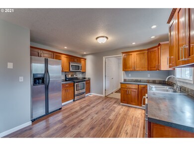 4420 SW 188th Ave, Beaverton, OR 97007 - photo 4