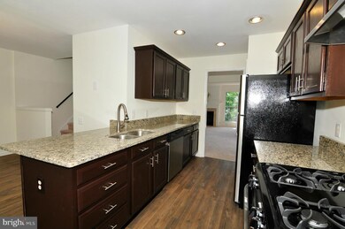 1193 Cypress Tree Place, Herndon, VA 20170 - photo 6