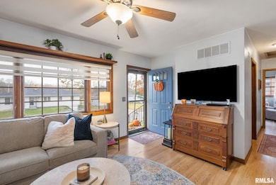 1804 E 31st St, Davenport, IA 52807 - photo 3