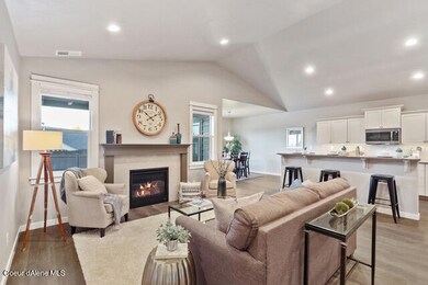 thumbnail_Orchard - Great Room 2 (1)