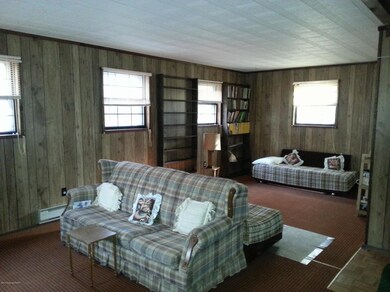 143 Oak Place, Blakeslee, PA 18610 - photo 4