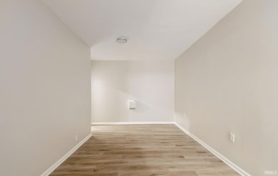 828 N 13th St, Elwood, IN 46036 - photo 6