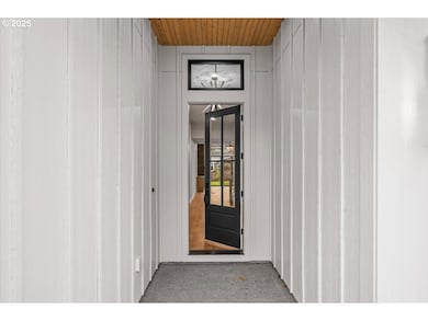 760 N V St, Washougal, WA 98671 - photo 3