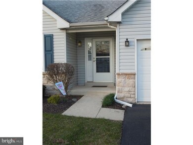 106 Presidential Dr, Royersford, PA 19468 - photo 2